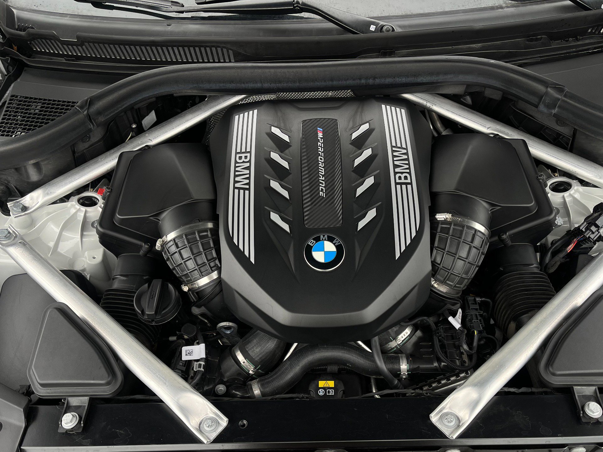 Used 2022 BMW X5 M50i w/ Executive Package image 17