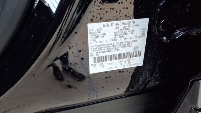 Used 2025 Ford Explorer ST-Line w/ ST-Line Street Pack image 37