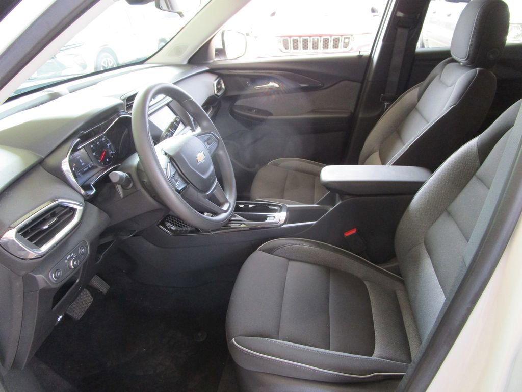 Used 2023 Chevrolet TrailBlazer LT image 15