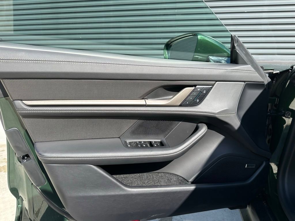 Used 2025 Porsche Taycan Turbo S image 11