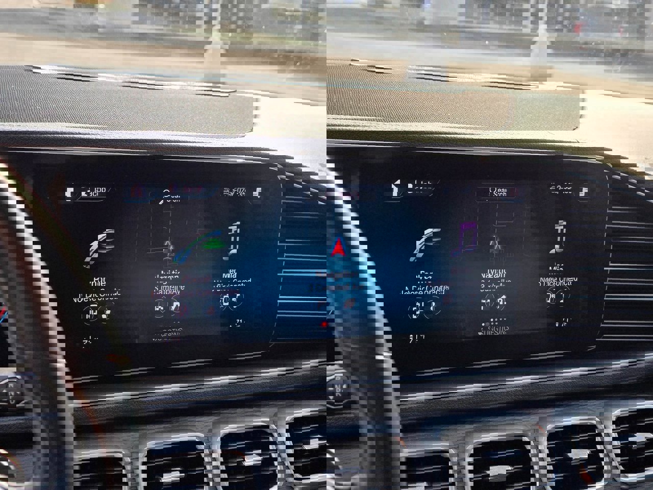 Used 2020 Mercedes-Benz GLS 450 4MATIC image 15