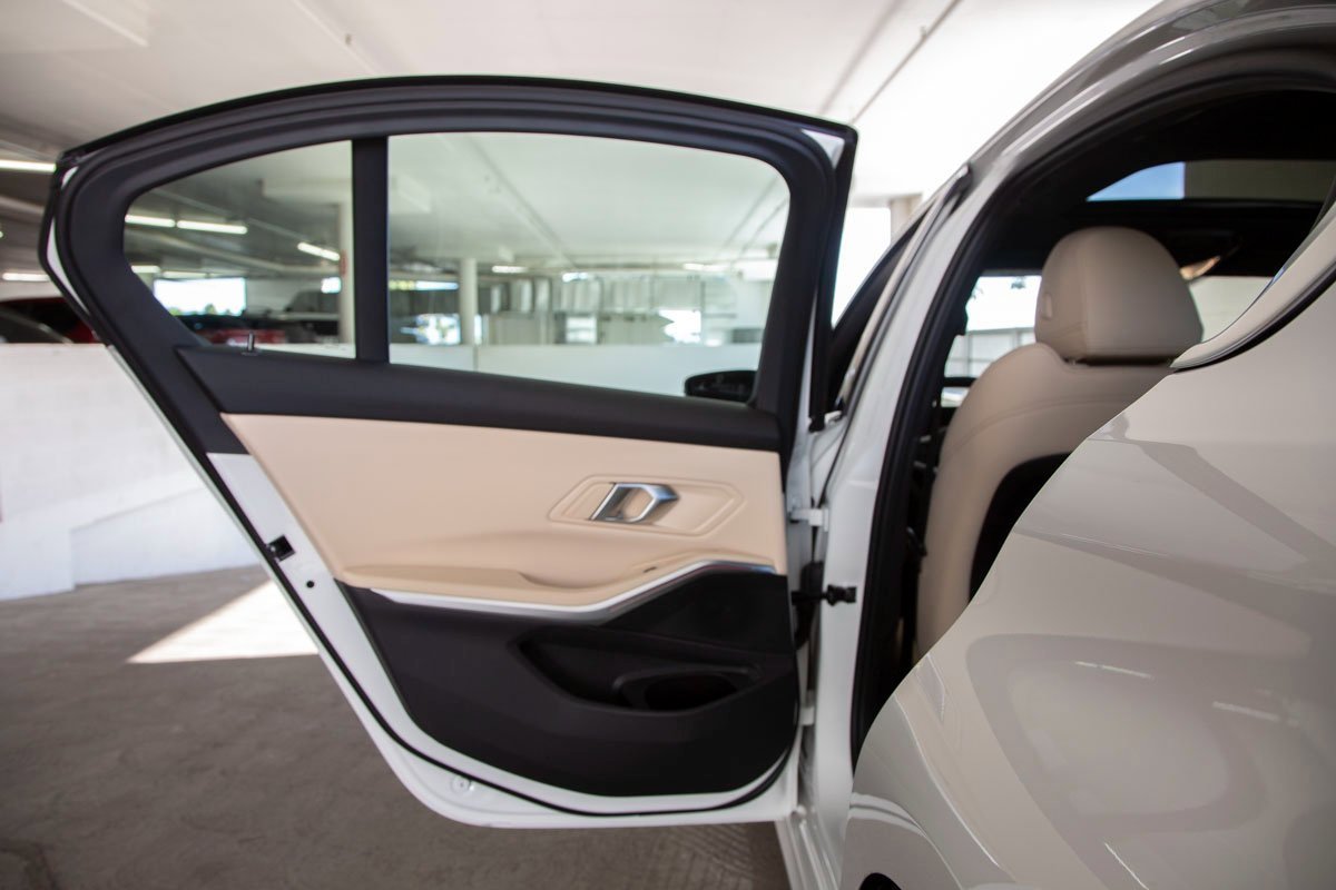 New 2026 BMW 330i Sedan image 18