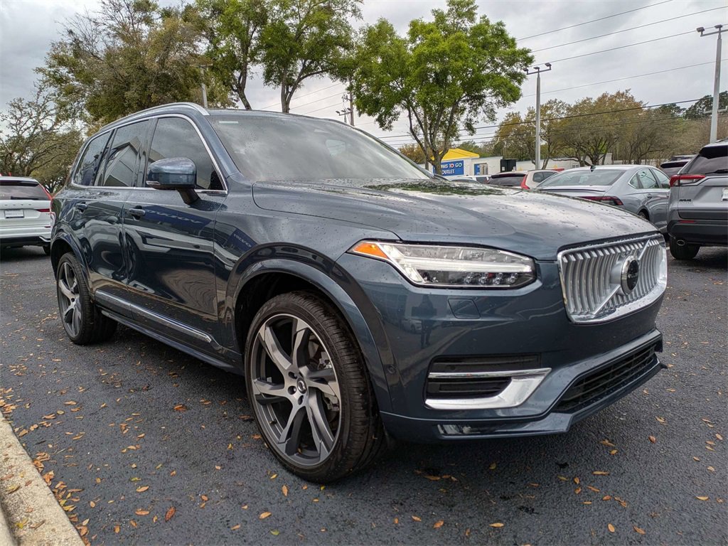 Used 2023 Volvo XC90 B6 Ultimate w/ Protection Package Premier image 7