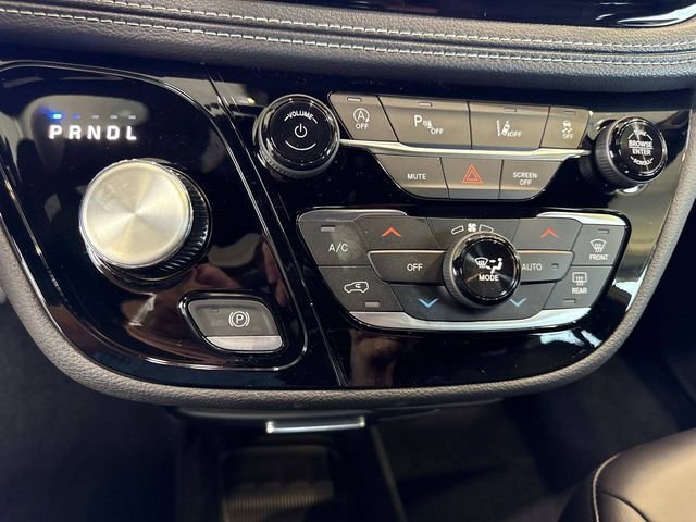 New 2026 Chrysler Pacifica Select image 25