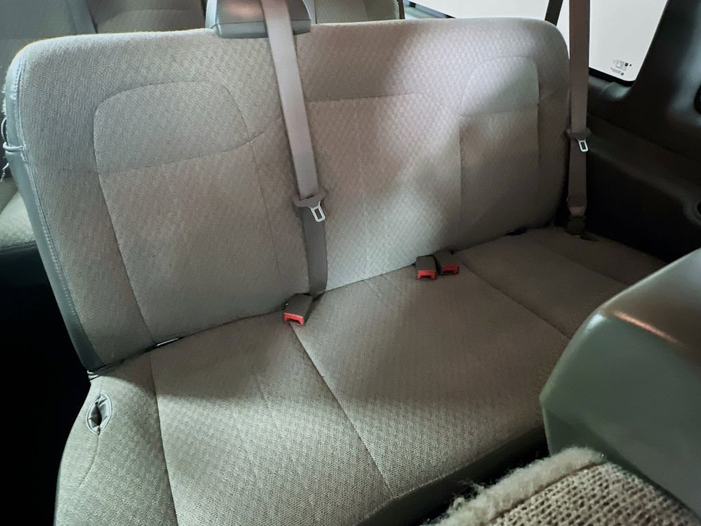 Used 2025 Chevrolet Express 3500 LT w/ LT Preferred Equipment Group RWD image 25
