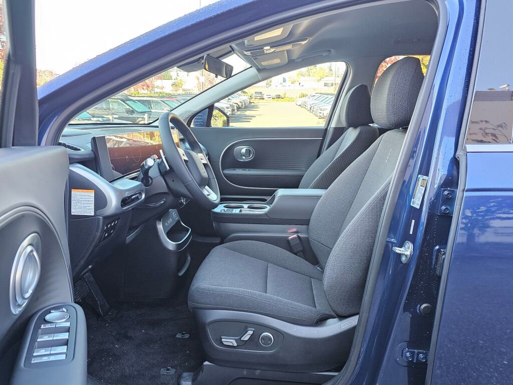 New 2026 Hyundai Ioniq 9 S image 16