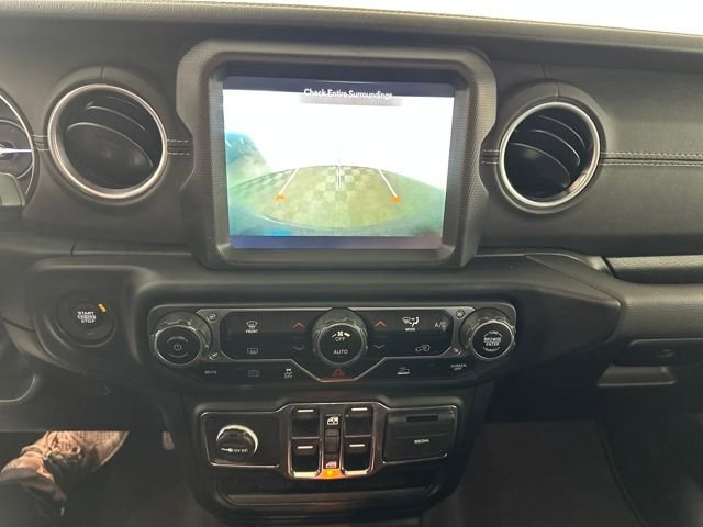 Used 2023 Jeep Wrangler Unlimited Sahara image 22