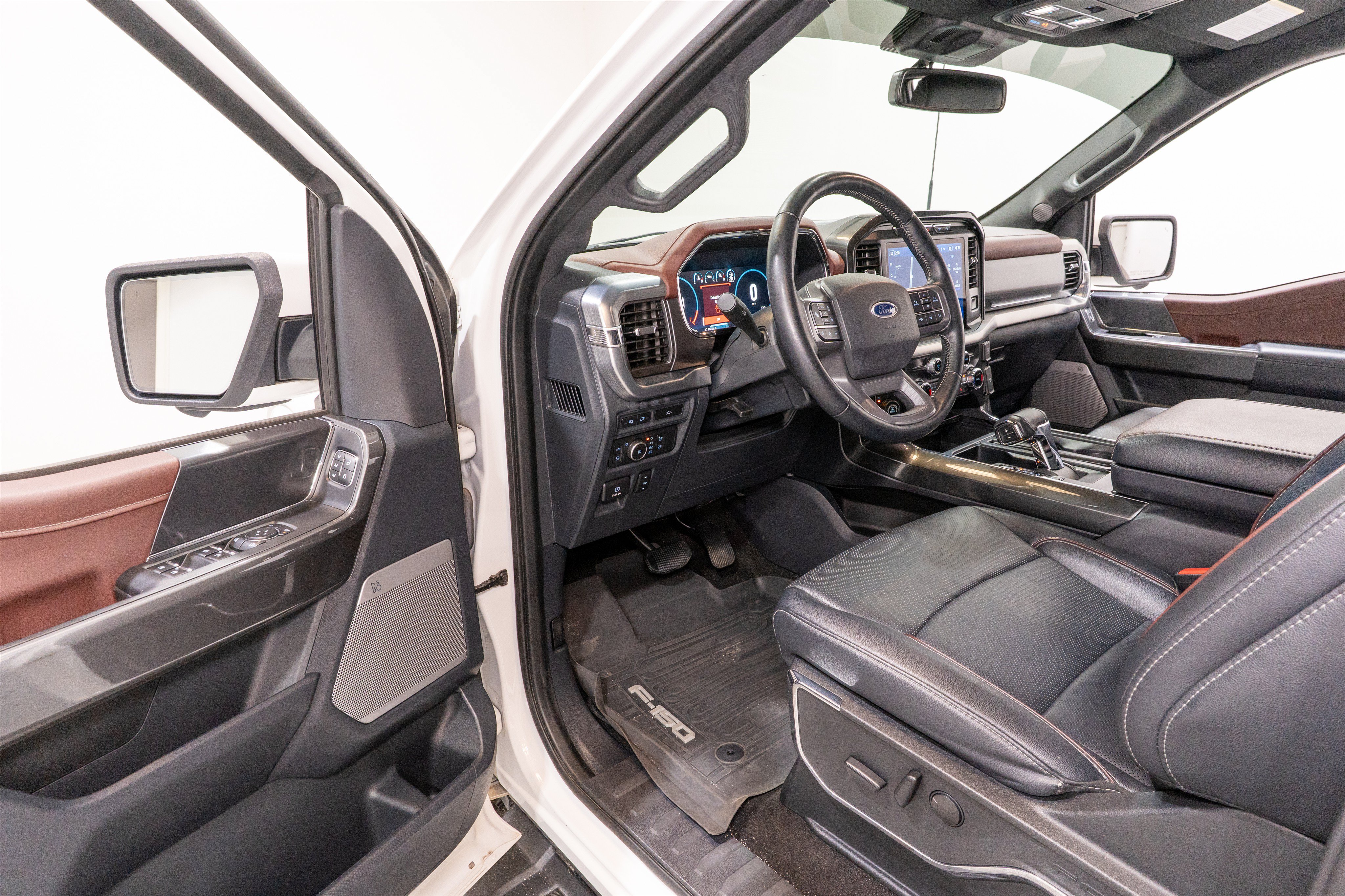 Used 2022 Ford F150 Lariat AWD/4WD image 16