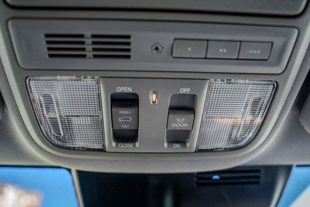 Used 2021 Honda CR-V EX-L image 34