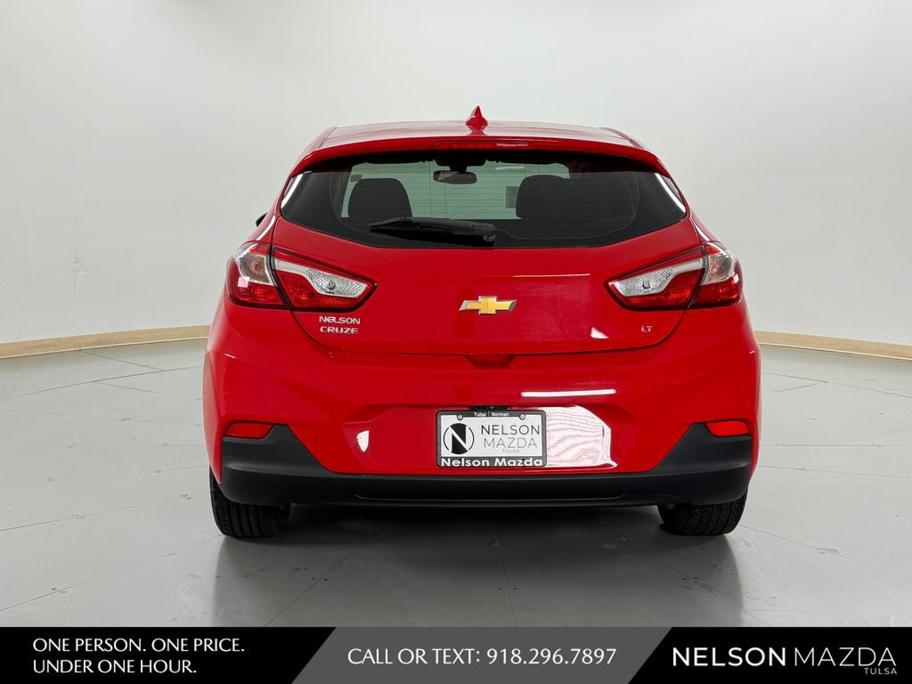 Used 2018 Chevrolet Cruze LT w/ Convenience Package FWD image 7