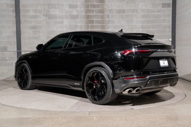 Used 2023 Lamborghini Urus Performante image 5