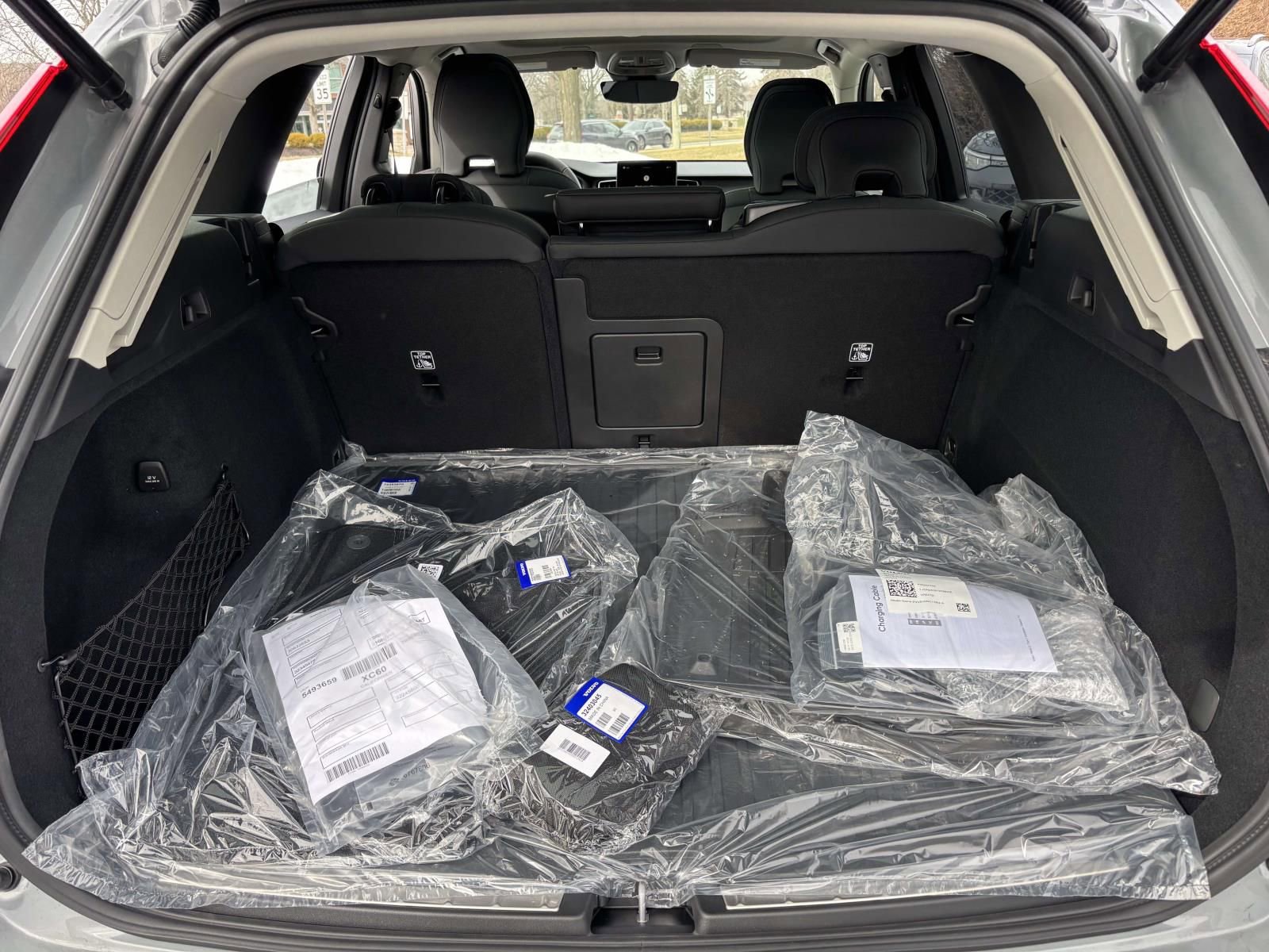 New 2026 Volvo XC60 T8 Plus w/ Protection Package Premier image 9