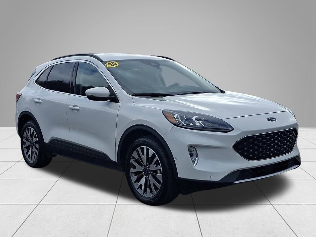 Certified 2020 Ford Escape Titanium image 3