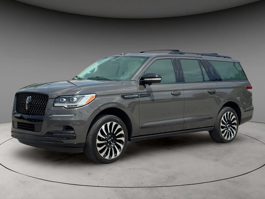 Used 2023 Lincoln Navigator L Black Label AWD/4WD image 1