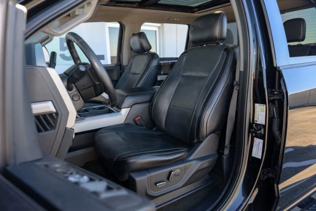 Used 2017 Ford F250 Lariat w/ Lariat Ultimate Package image 22