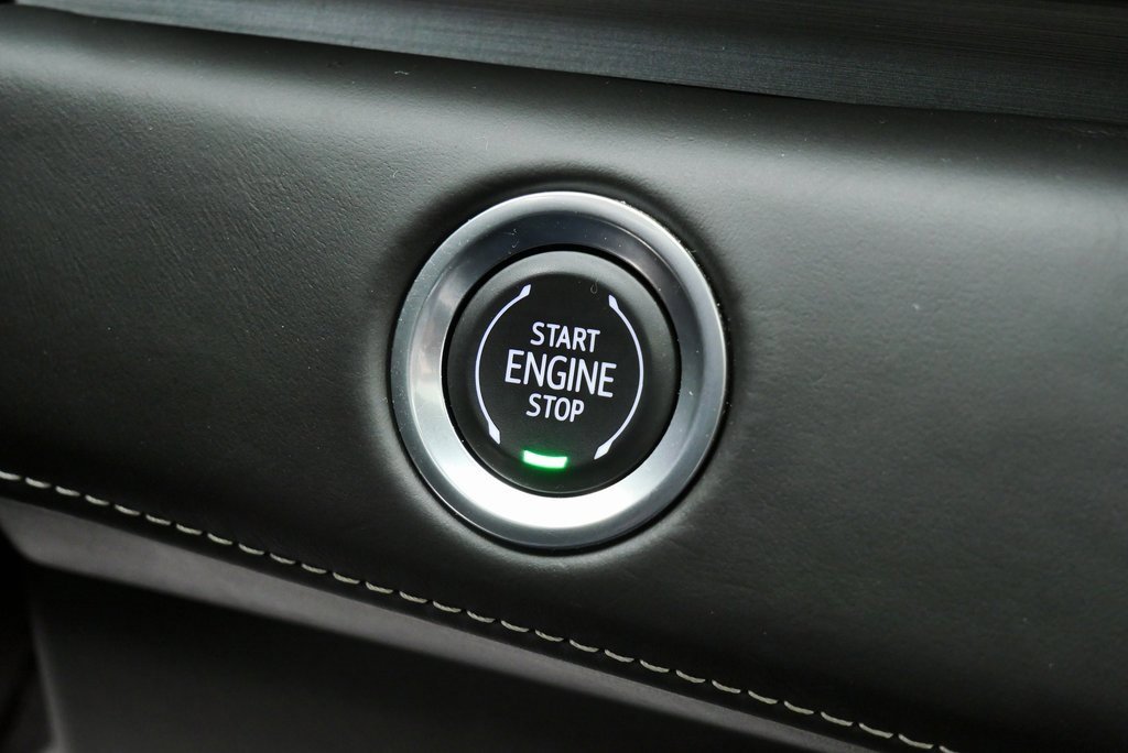 Used 2023 Cadillac Escalade ESV V image 31