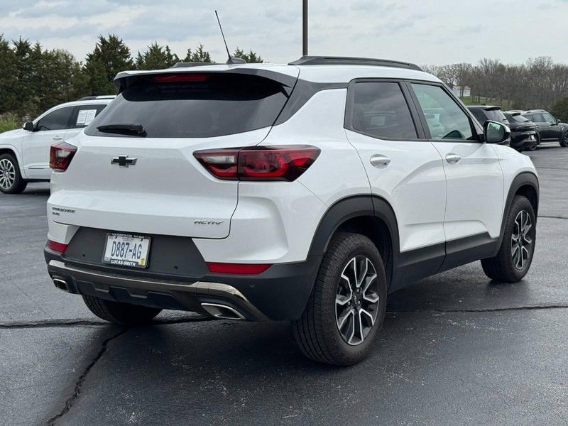 Used 2025 Chevrolet TrailBlazer ACTIV w/ Convenience Package image 3