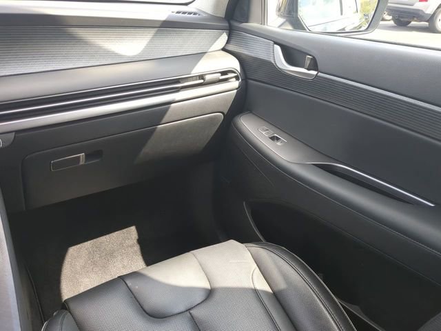 Used 2023 Hyundai Palisade Limited w/ Cargo Package image 16