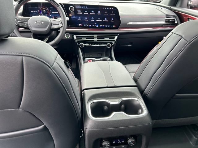 New 2026 Chevrolet Traverse RS w/ LPO, Floor Liner Package AWD/4WD image 8