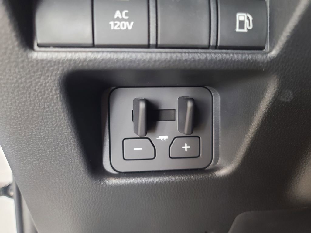 Used 2025 Toyota Land Cruiser image 26