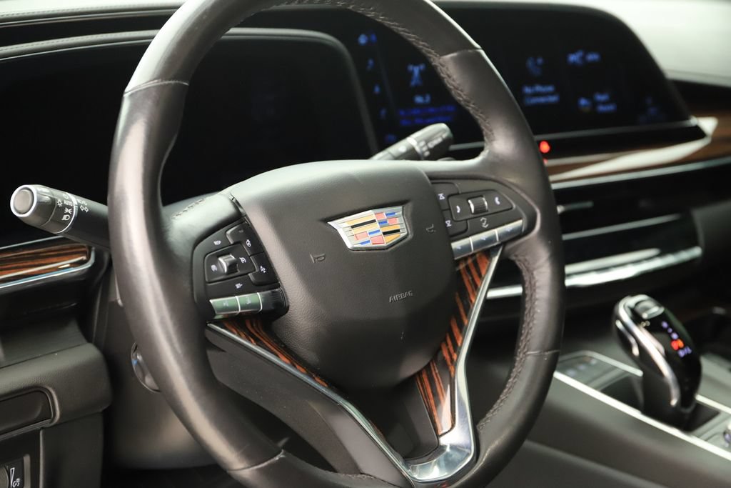 Used 2023 Cadillac Escalade ESV Premium Luxury AWD/4WD image 16
