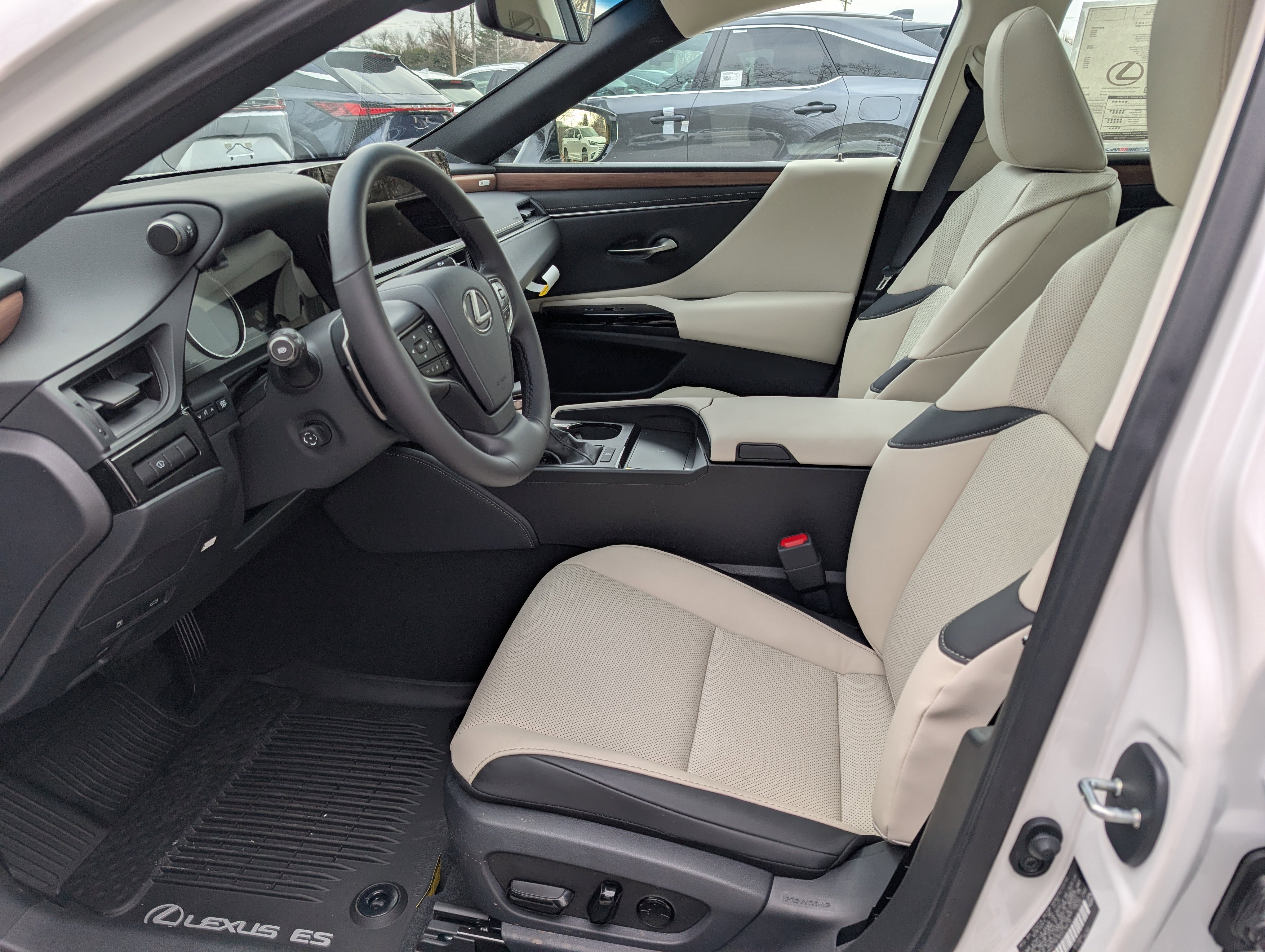 New 2025 Lexus ES 350 w/ Premium Package image 12