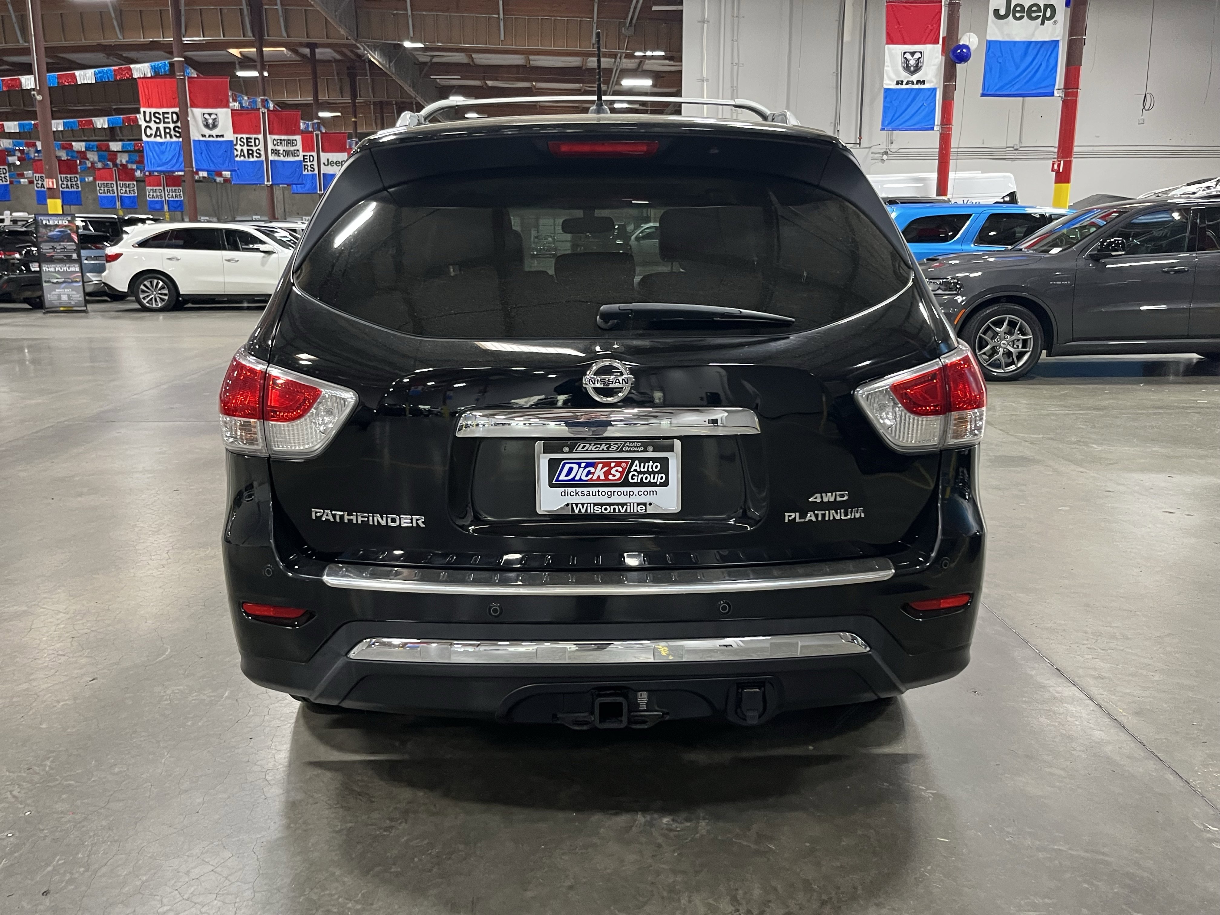 Used 2013 Nissan Pathfinder Platinum w/ Platinum Premium Pkg AWD/4WD image 4