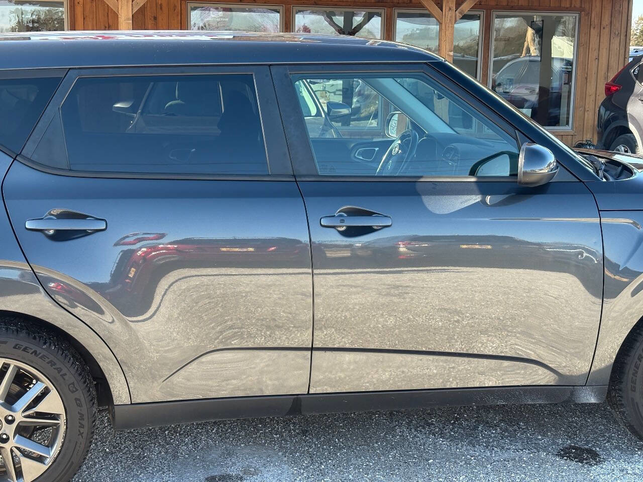 Used 2020 Kia Soul EX image 13