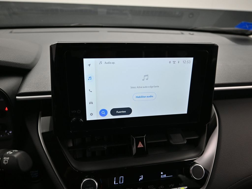 Used 2025 Toyota Corolla Cross LE image 13