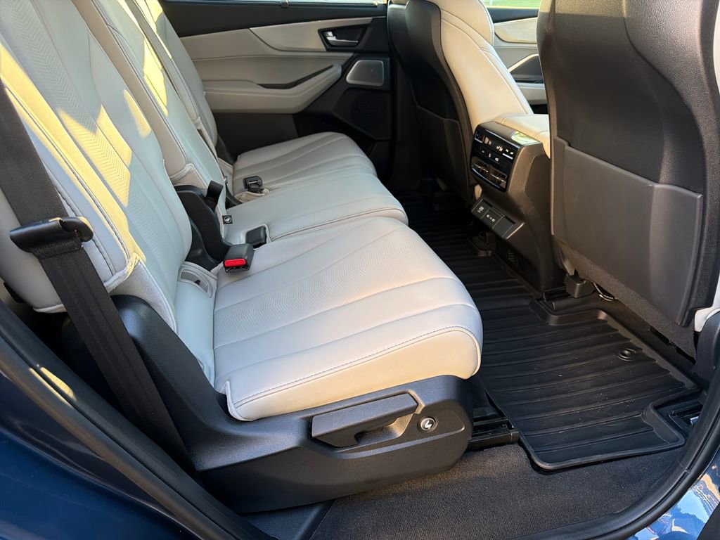 Used 2025 Acura MDX FWD w/ Technology Package image 37