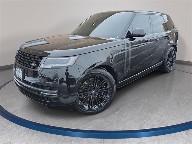 Used 2025 Land Rover Range Rover SE image 1