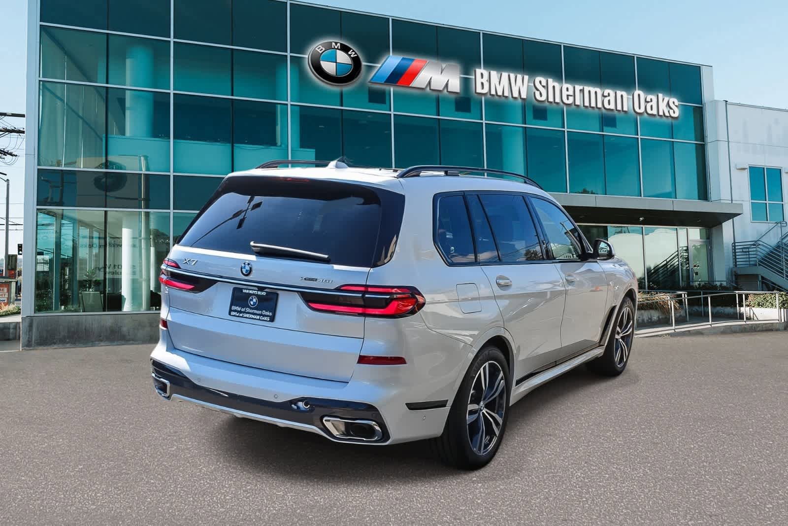 New 2027 BMW X7 xDrive40i AWD/4WD image 4
