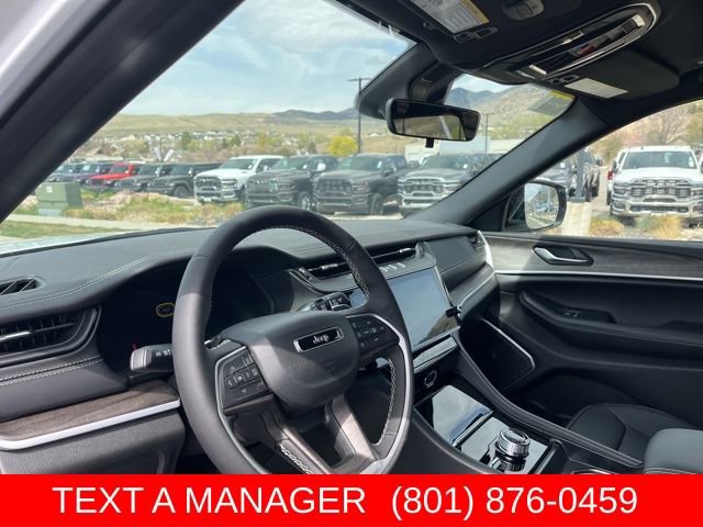 New 2026 Jeep Grand Cherokee L Limited w/ Limited Altitude Package AWD/4WD image 13
