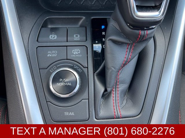 Used 2025 Toyota RAV4 SE AWD/4WD image 24