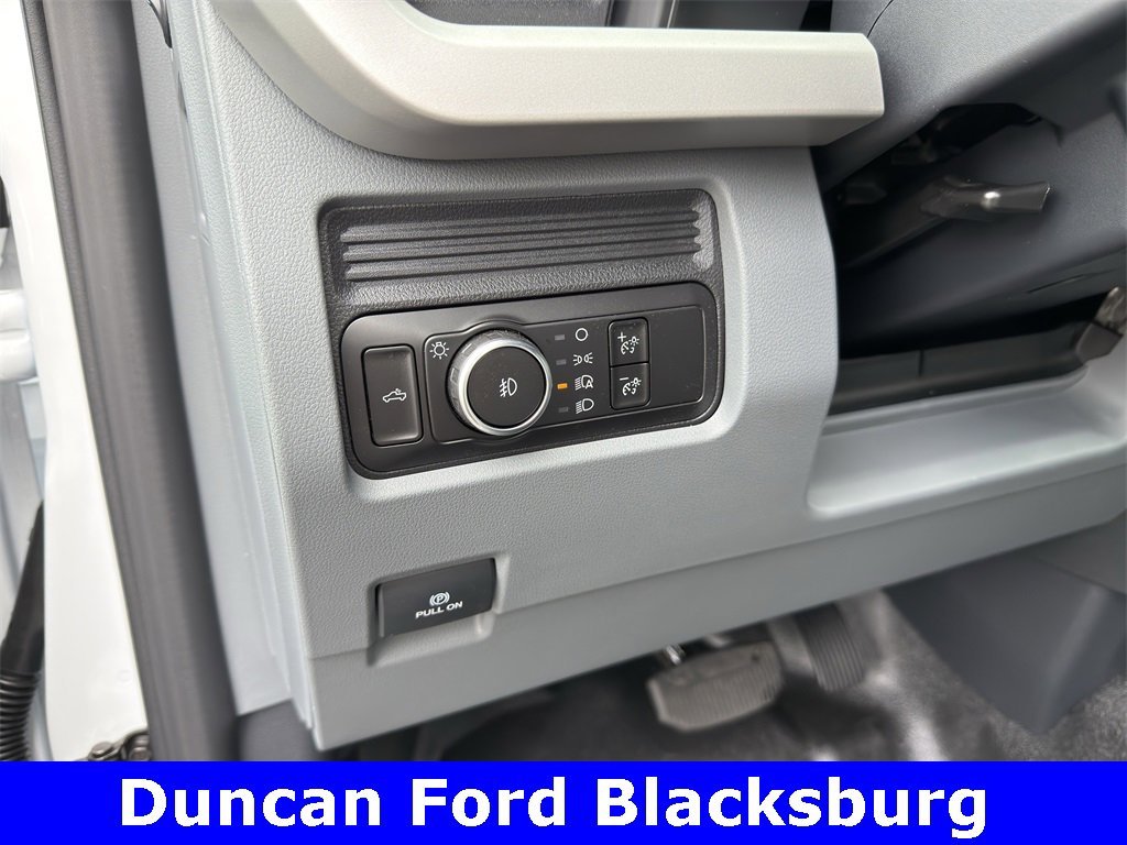 New 2026 Ford F350 XL w/ FX4 Off-Road Package image 16