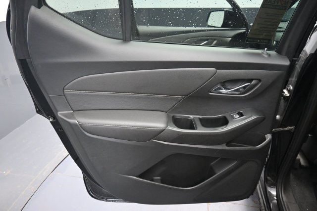 Used 2023 Chevrolet Traverse Premier w/ Redline Edition AWD/4WD image 39