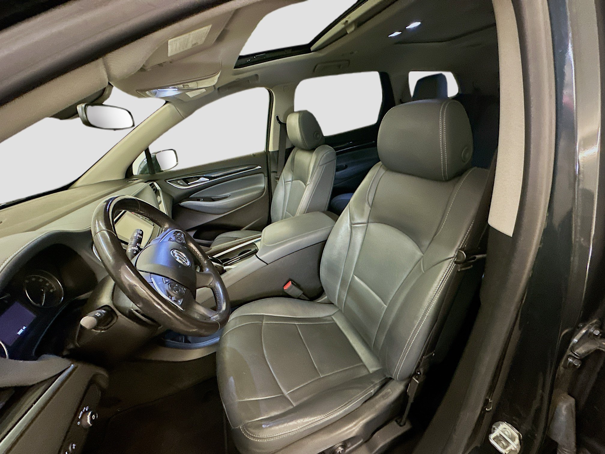 Used 2019 Buick Enclave Essence AWD/4WD image 13