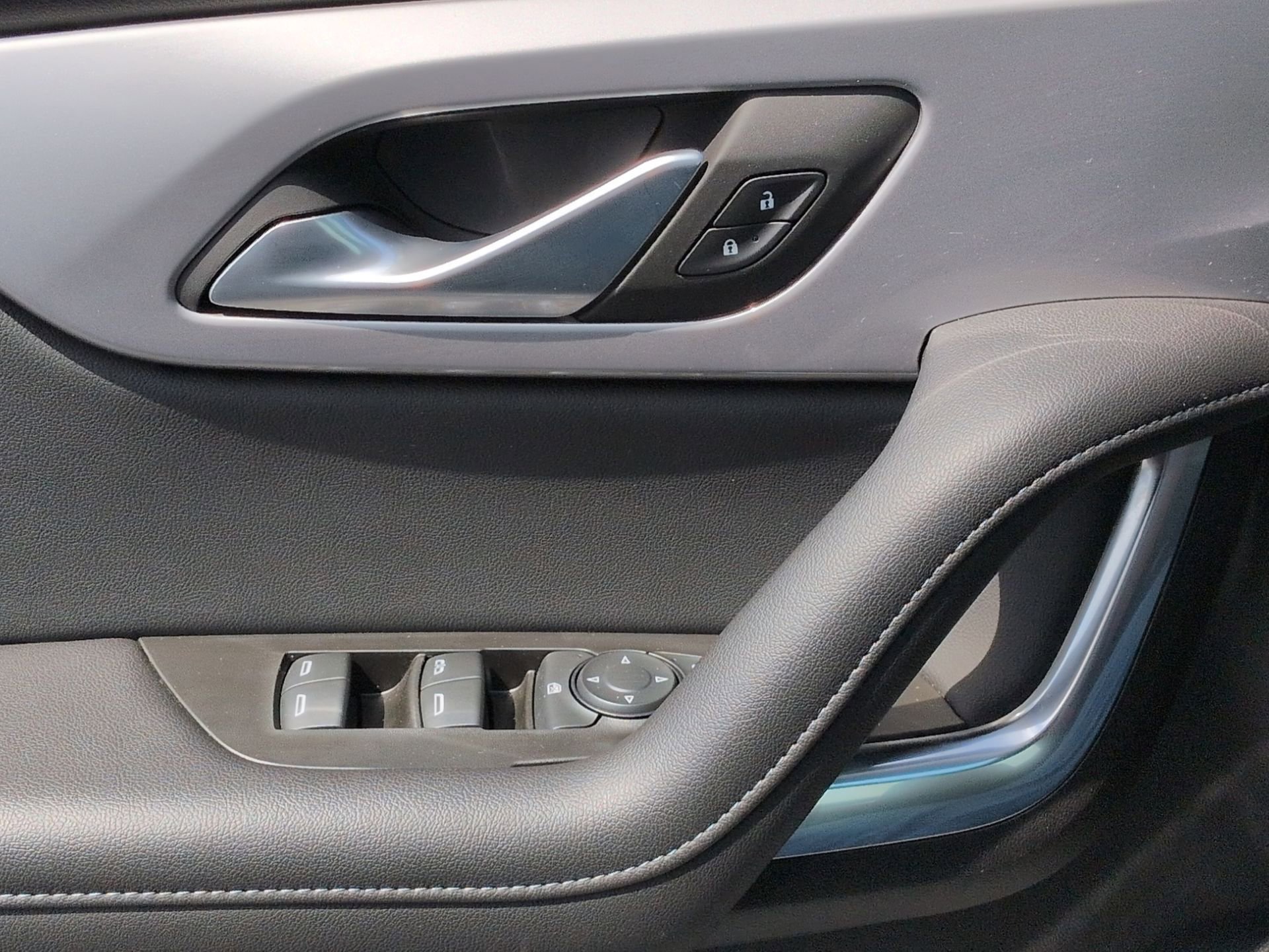 Certified 2022 Chevrolet Blazer LT w/ Sound & Technology Package image 24