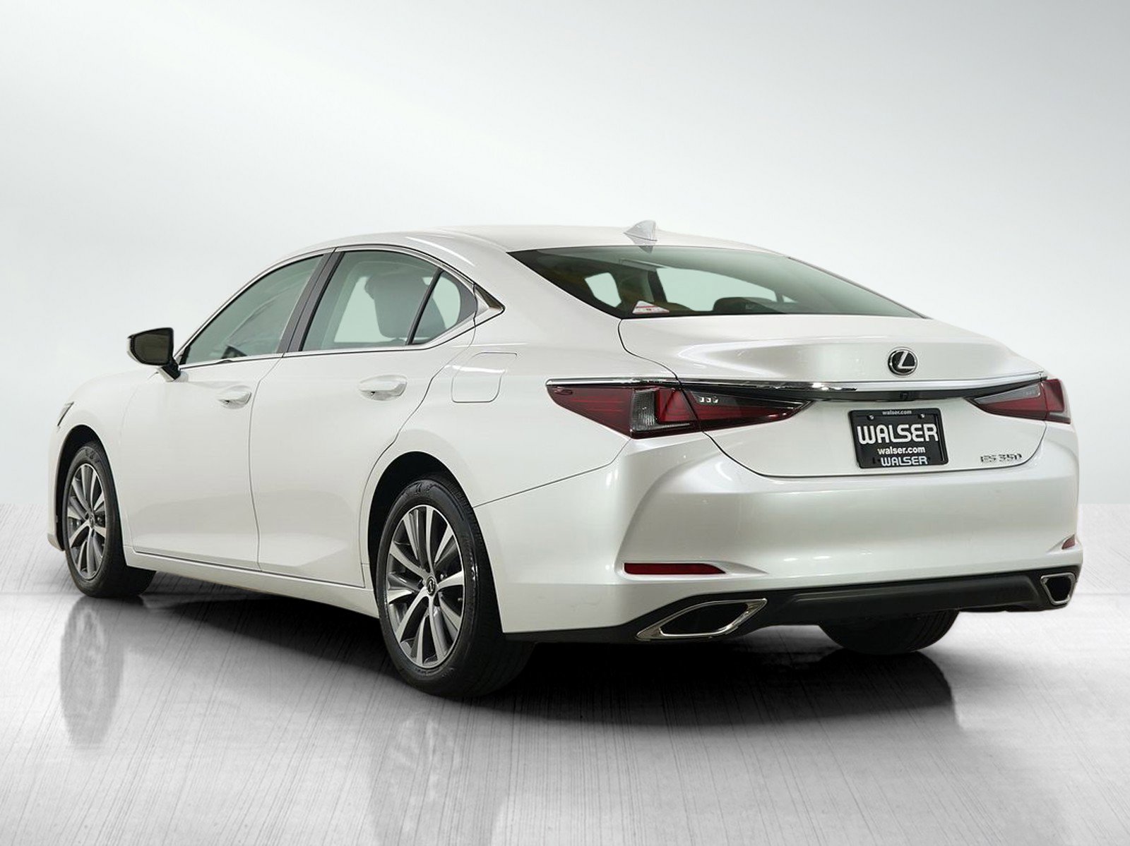 Used 2021 Lexus ES 350 w/ Accessory Package FWD image 3