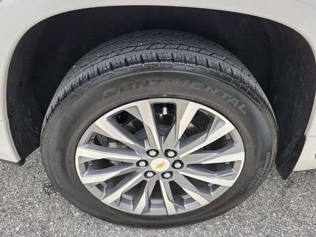 Used 2023 Chevrolet Traverse Premier FWD image 23