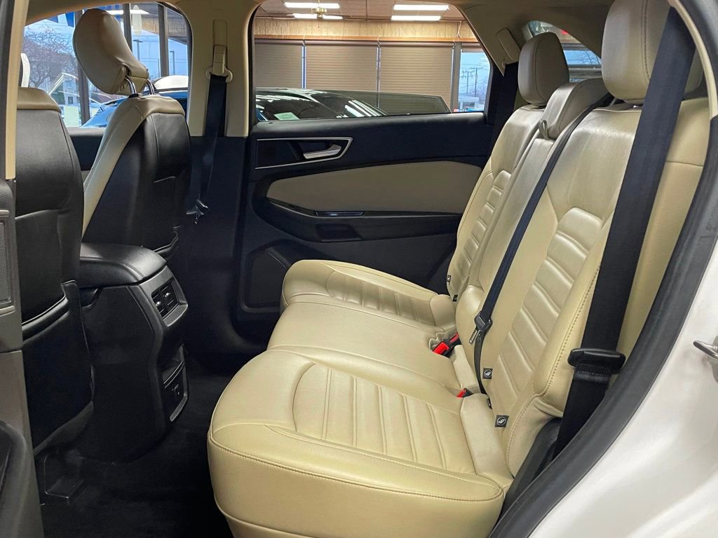 Used 2015 Ford Edge SEL w/ Equipment Group 201A image 16