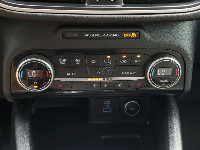 Used 2021 Ford Escape SE w/ SE Sport Appearance Package image 29