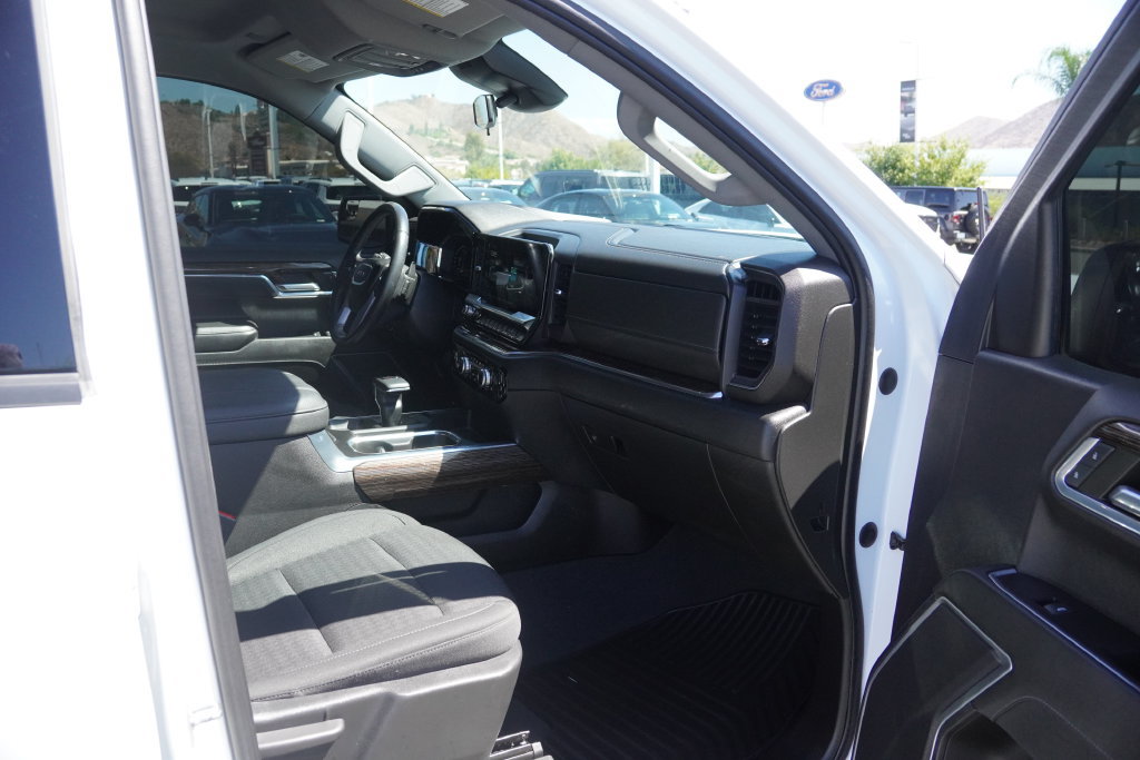 Used 2023 GMC Sierra 1500 Elevation w/ X31 Off-Road Package AWD/4WD image 36
