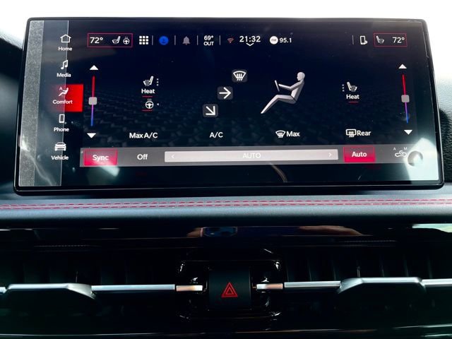 New 2024 Dodge Hornet R/T w/ Track Pack image 26