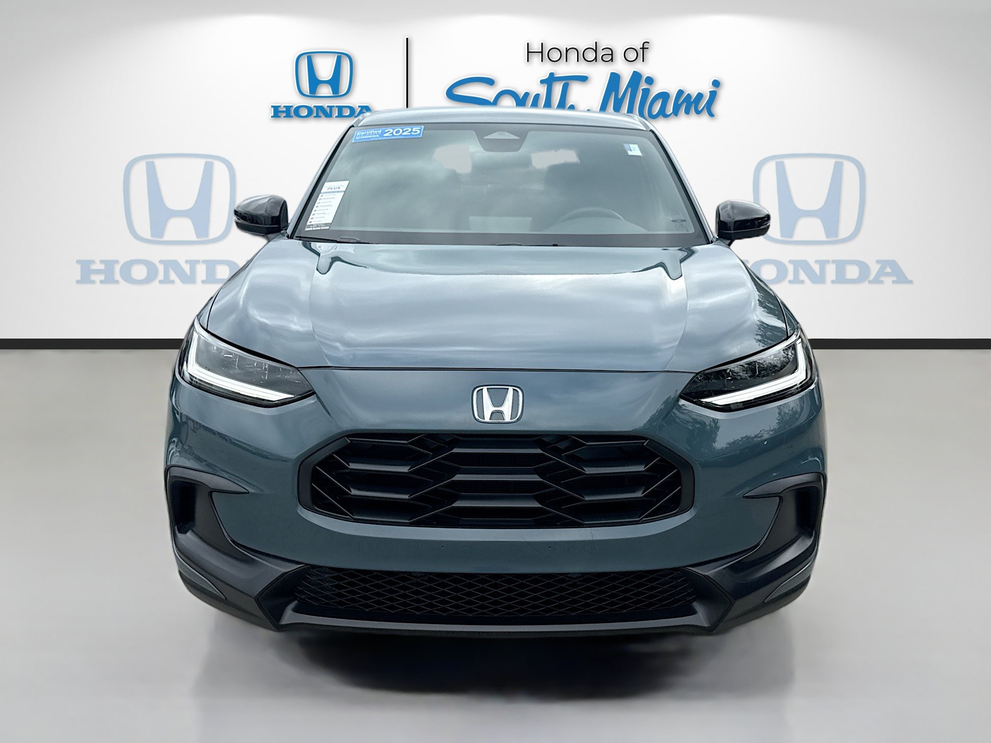 Certified 2025 Honda HR-V Sport image 2