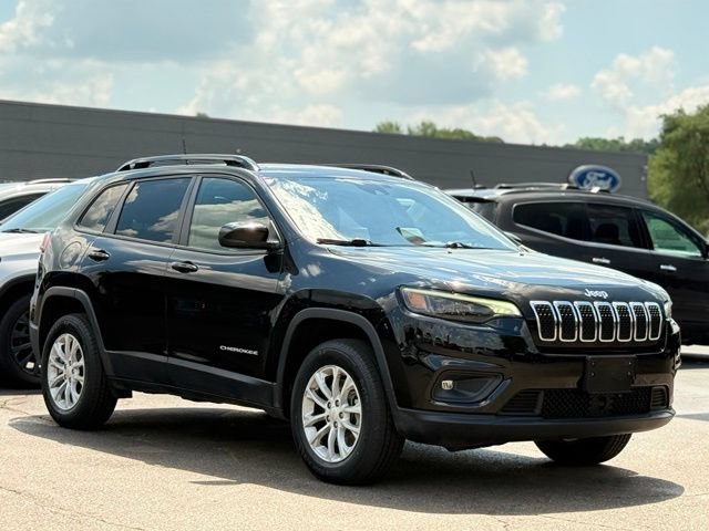 Used 2022 Jeep Cherokee Latitude Lux w/ Sun & Sound Group AWD/4WD image 33