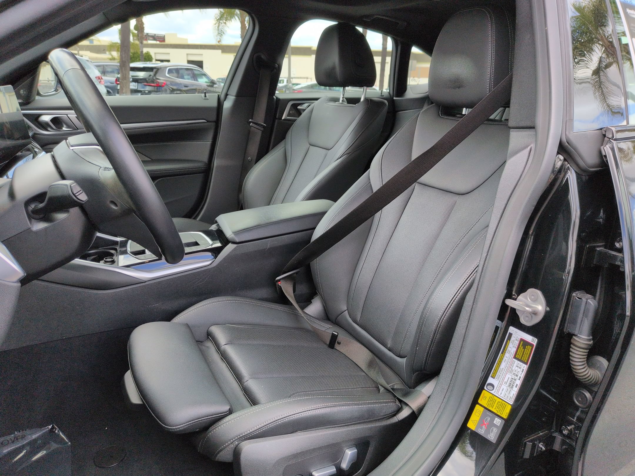Used 2023 BMW i4 eDrive35 RWD image 15