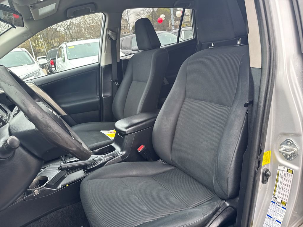 Used 2014 Toyota RAV4 LE image 15