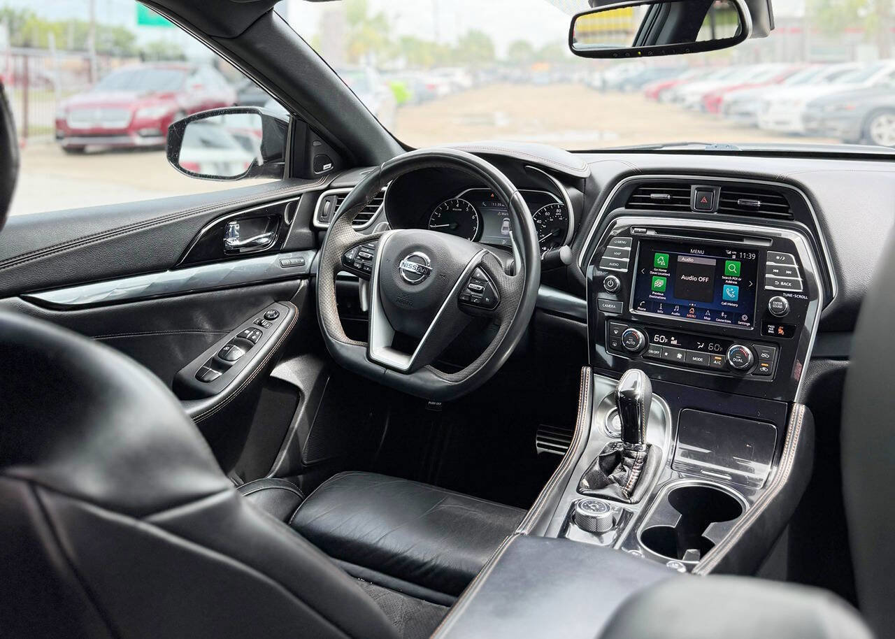 Used 2021 Nissan Maxima SR w/ Sport Mat Group FWD image 6