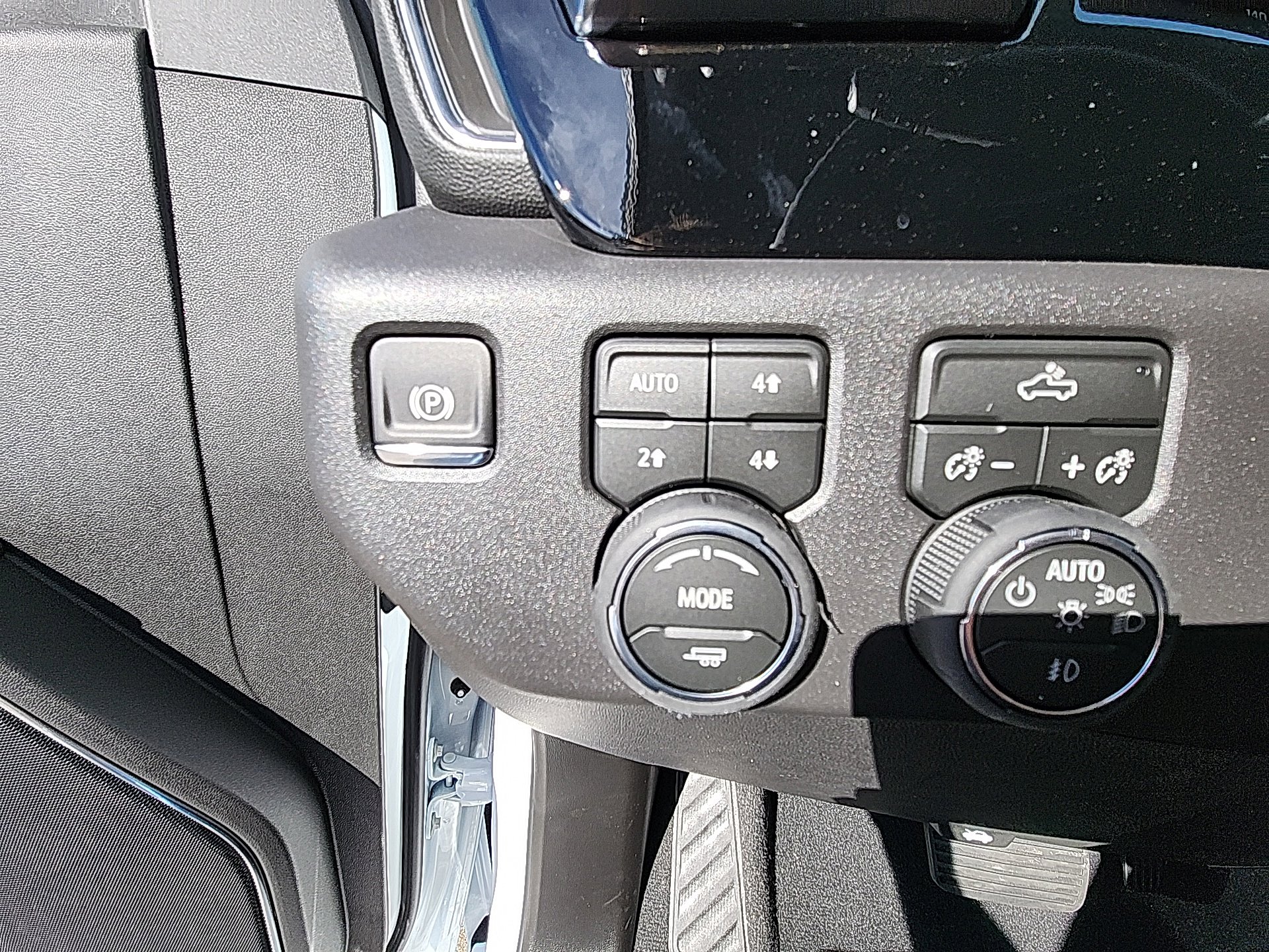 New 2026 Chevrolet Silverado 1500 LT Trail Boss w/ Convenience Package II image 21